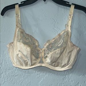 Chantelle Cream Lace Bra Intimates & Sleepwear